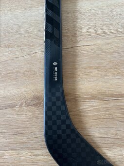 Hokejka warrior QR6 Team SR - 75flex - 2