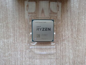 AMD Ryzen 5 5600+ originální chladič - 2