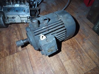 Elektromotor čerpadlo zahradní - 2
