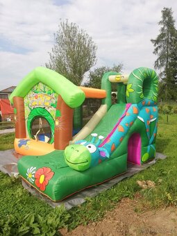Pronájem skákacího hradu - žirafa - 2