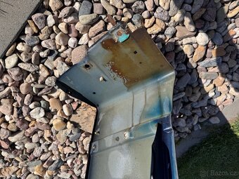 BMW e38 pofl. blatníky bez koroze. - 2
