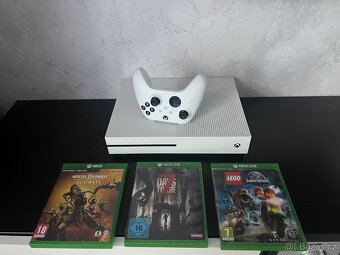 Xbox One S 500GB + 3 hry - 2