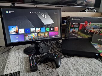Xbox one X 1TB s hrami a Krabicí a Televizí Samsung - 2