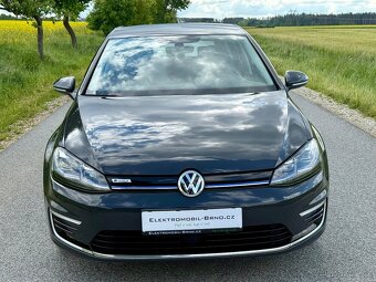 Volkswagen e-Golf, 32kWh,SoH 89%,CCS,NAVI, s DPH 349 000,- - 2