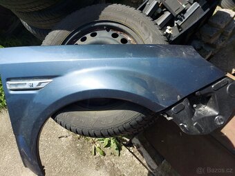 OPEL TIGRA B TWINTOP CABRIO - přední blatník - 2