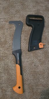 Mačeta Fiskars WoodXpert XA3 - 2