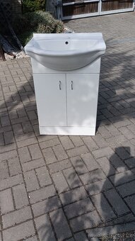 Umyvadlo 60 cm se skříňkou - 2