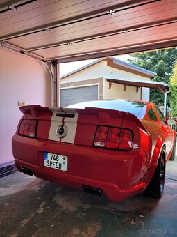 Ford Mustang GT 4,6 V8 - 2