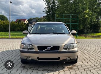 K oupím Volvo v70 D5 p2 nebo S60 D5 s manuálem - 2