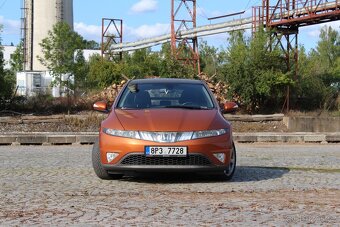 Honda Civic 8g 1.8 v-tec - 2