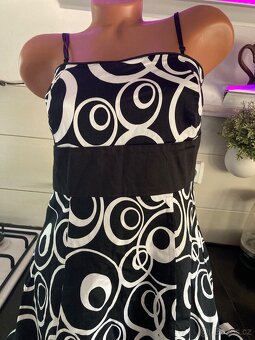 Dámské,dívčí šaty vel. XS-S - 2