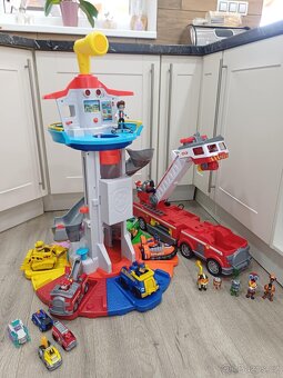 Věž tlapková patrola - 2