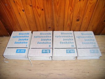 Prodám SLOVNÍK SPISOVNÉHO JAZYKA ČESKÉHO - 2