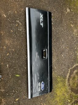 Ford Ranger XLT - zadní víko - 2