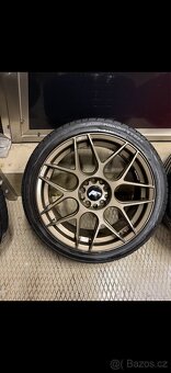 Prodám sadu litých kol R18 s pneumatikami - 2