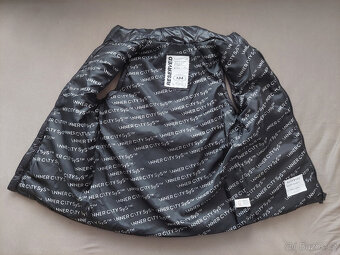 Vesta zn. Reserved vel. 134 - 2