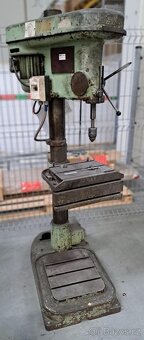 Sloupová vrtačka TOS VS 16 (8911) - 2