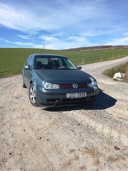 Golf 4 - 2