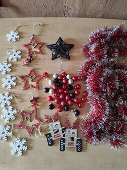 Vánoční dekorace, ozdoby. - 2