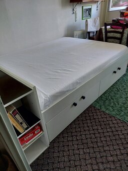 Postel s velkým uložným prostorem - 2