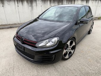 Volkswagen Golf VI GTI 2.0 TSI DSG - 2