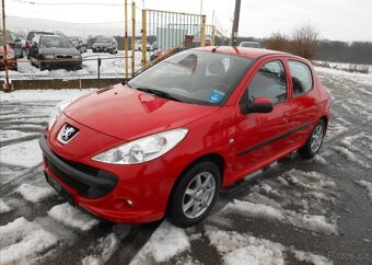 Peugeot 206 1,1 44 kW PLUS KLIMA Serviska benzín - 2