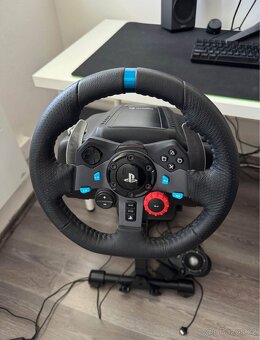 Logitech g29 + stojan + shifter - 2