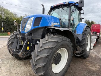 New Holland T7.260 rok vyroby 2014. 8100mth - 2