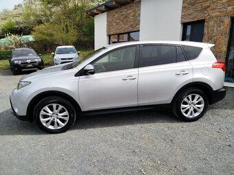 Toyota RAV4 2,2 D-4D 110 kW STYLE 4X4,r.v.2013,naj.212.515km - 2