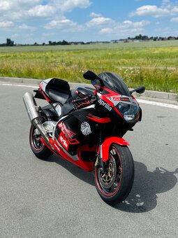 Aprilia RSV MILLE / 998 cm3 / 92 kw / r.v.2002 - 2