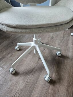 Ikea kancelářská židle Hattefjäll - 2