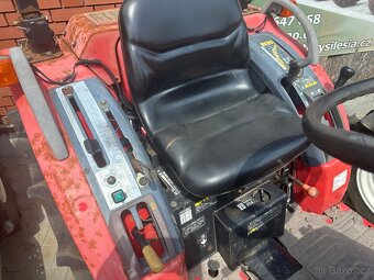 Traktor Mitsubishi MT201 - 2