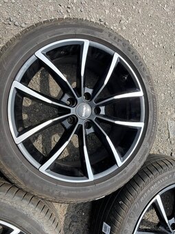 Letní sada hliníková kola Audi 245/45R18 - 2