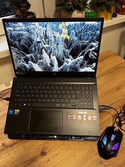 Acer Nitro V 15 black - herní myš nitro - chladící podložka - 2