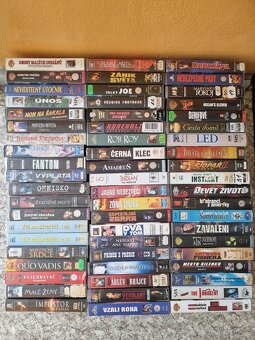 Vhs kazety original cca 300ks - 2