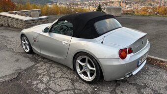 BMW Z4 3.0i manuál e85 - 2