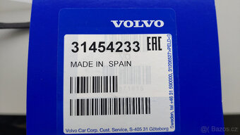 Volvo - středové krytky na alu kola - 2