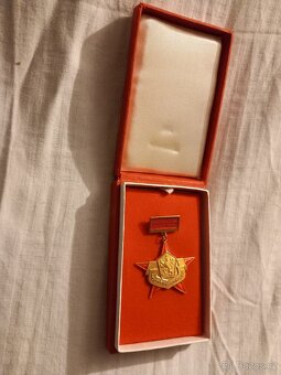 Vyznamenání ,řád,medaile -zasloužilý vynálezce perfektní sta - 2