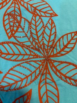 Dámské tyrkysové triko s kr. ruk, s kytkou, vel. M, Jackpot - 2