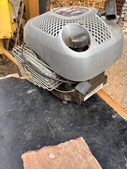 Briggs & Stratton 158cc - 2