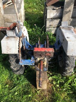 Zadní část malotraktor - 2