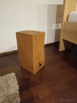 Noční stolek, bukový blok, kostka, designový špalek - 2