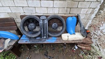 Prodám dily jawa 20 - 2