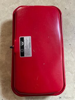 Expanzní nádrž Realguard LJJPZSX-0512-8L - 2