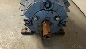 Elektromotor 910 ot - 2