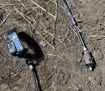 Lanko otevírání víčka nádrže Suzuki Jimny - 2