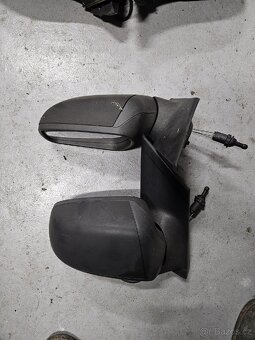 Zrcátko ford focus mk2 - 2