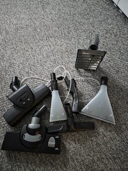 Bosch víceúčelový vysavač - 2