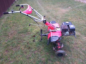 Malotraktor Hecht 7100 - 2