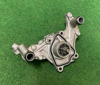 Vodní pumpa HONDA - 2